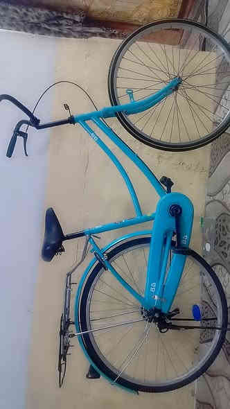 سلام عليكم بايسكل للبيع سعره 65 قفله كامل جوملاغات ويا مال معتاز نضيف كلشي معايز المكان كوفه الرقم ***********0
