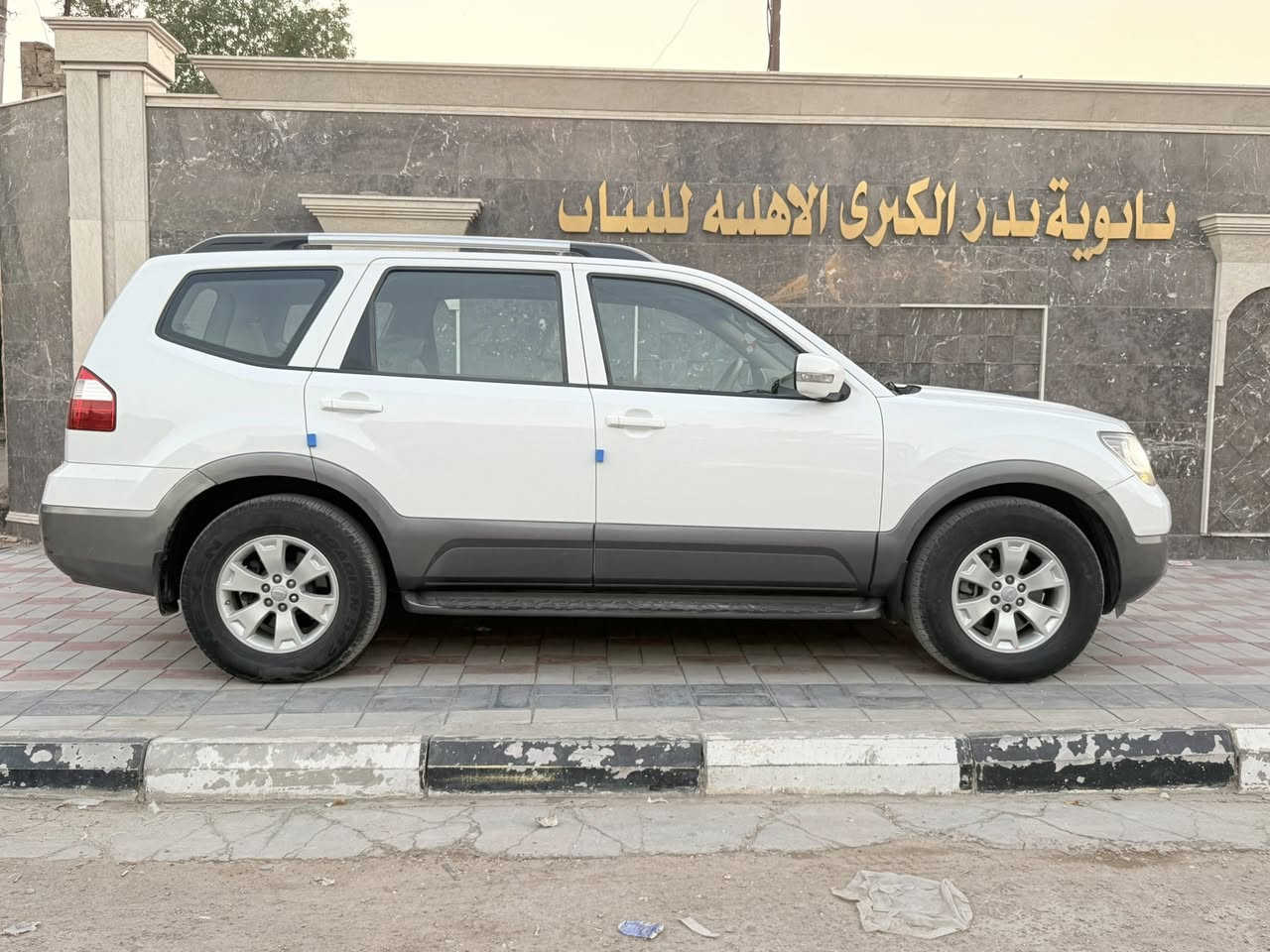 السلام عليكم
كيا مهافي 2012 وارد خليجي مكفوله من الضربه والصبغ ماشيه 89 الف مكينه 6سلندر مكفوله كير مكفول السياره فورويل حساسات امامي خلفي سبعه راكب ثلاث قطع بريد كامره تحكمات جهتين السياره جديد جدا كير مكينه تبريد حداديه تخم تاير كله جاهزه رقم بغداد دولي بأسمي 
سعره 137وبيه مجال بسيط 
للاستفسار
***********
مكان السيارة بغداد
