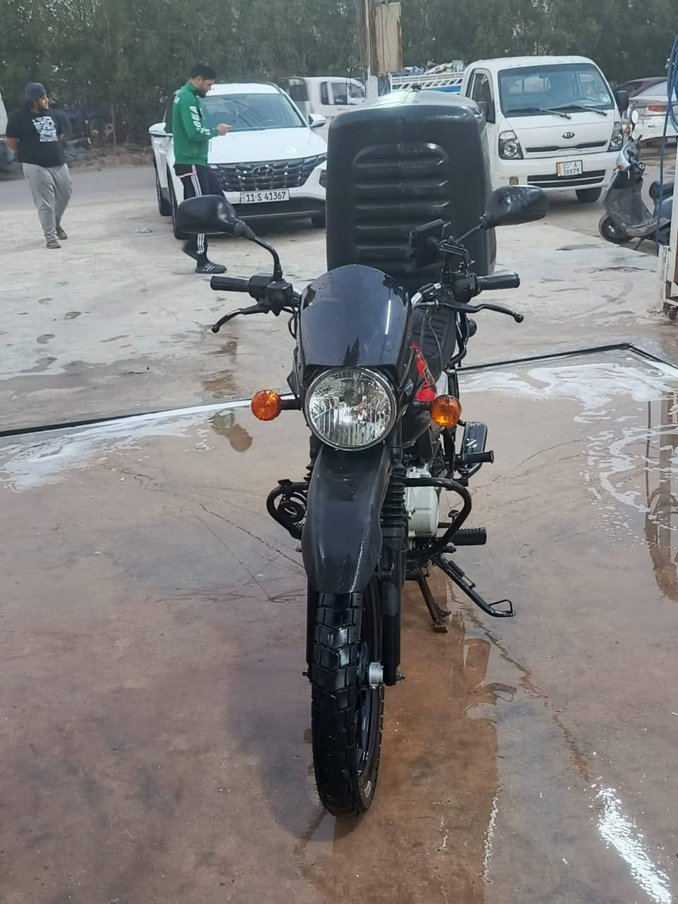 يالله سلام عليكم 
بوكسر 2023(أوراق ) دراجه مجفته تجفيت شركه اصلي شركه شركه أوراق كامله دراجه خير من الله ونصبته تخبل 
تشغيل نكره سلف ومن تجي تشوف بعينك مكاني بغداد المشتل *********** السعر 1800 وبيه مجال
