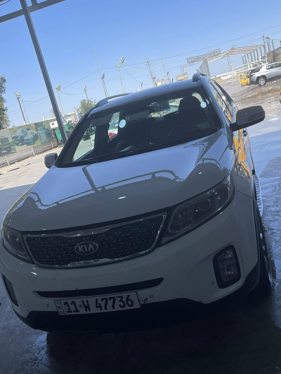 سورنتو ٢٠١٤  نص مواصفات
٦ سلندر 
محرك ٣٥٠٠
سبعه راكب
مرئي شفط
شاشه اندرويد وكامره خلفيه 
دواسات صفاح بلادي 
السعر ١٨٧ ورقه وبيه مجال
للتواصل //‭٠٧٧٢ ٣٨٧ ٨٨٦٤‬
