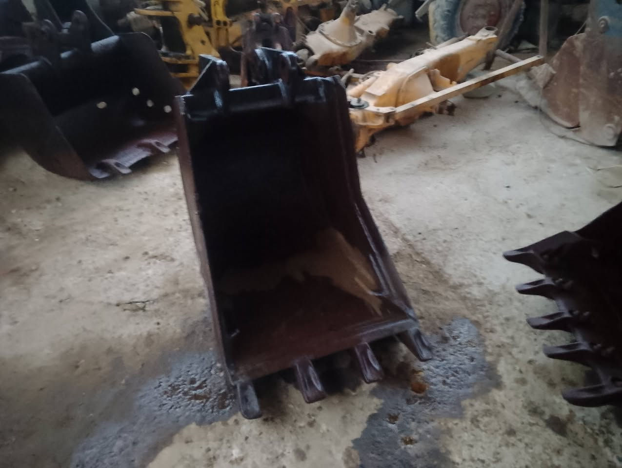 السلام عليكم كيلات جيسيبي وكيس وتركس حجم ٣٠ و٤٠و ٦٠و ٧٠ و٨٠موبايل ***********
