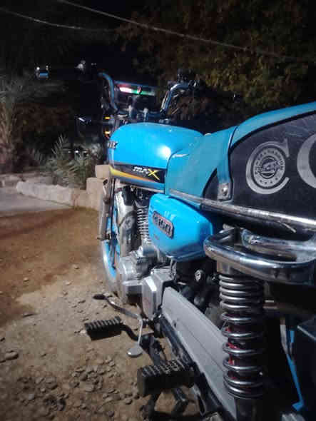 السلام عليكم موطور موديل ٢٠٢٣ خمسه كير شرط محرك مامفتوح كلو شرط للبيع السعر ٥٥٠ وبي مجال بصيط لاتصال على ***********
