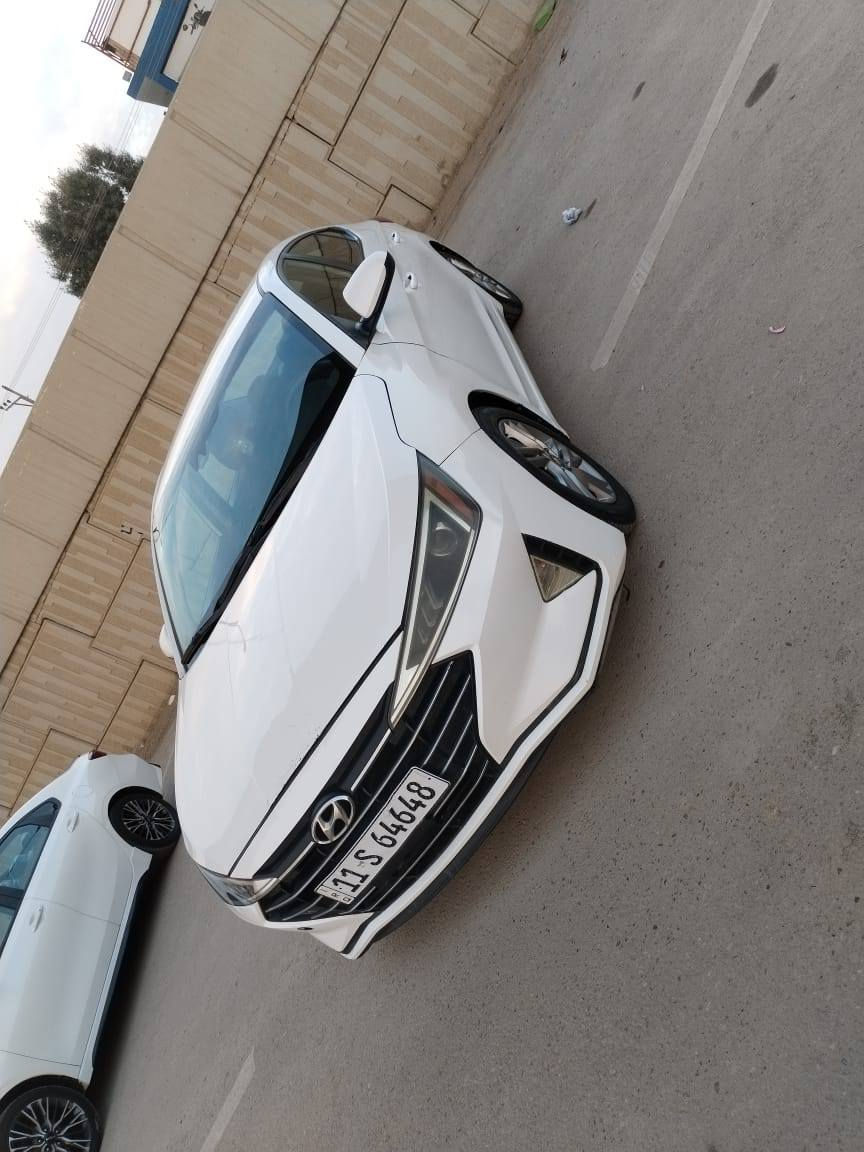 السلام عليكم 
النترا 2020 وارد امريكي محرك 2000 دوش 
كير cvt رقم بغداد 
مكاني بابل 
5NPD84LF8LH513800 هذا رقم شاصيها 
ب128 وبيها مجال 
فقط اتصال 
***********
