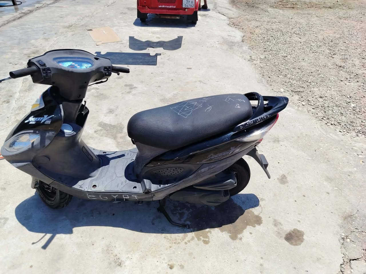كامكو رمبه صالها 5تيام من طالعه موديل 14لبيع وسعر850مكان رفاعي*********** مكلف بل نشر
