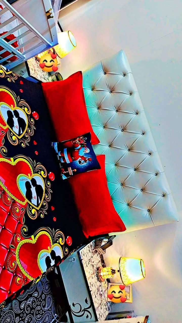 غرفه نوم تركية باب اول نضيفه كلش تخت صوميه عراقيه صاج تفصال ٧ قطع اناره كومديات ثريات شغاله موجوده احنه شايليهن مرايه طويله زاويه هم شايليها لضيق المكان ب٥٠٠ وبيها مجال العنوان سيديه


**إذا كنت صاحب هذا الإعلان وتريد حذفه لأي سبب، رجاءا أرسل رسالة إلى الدعم الفني**