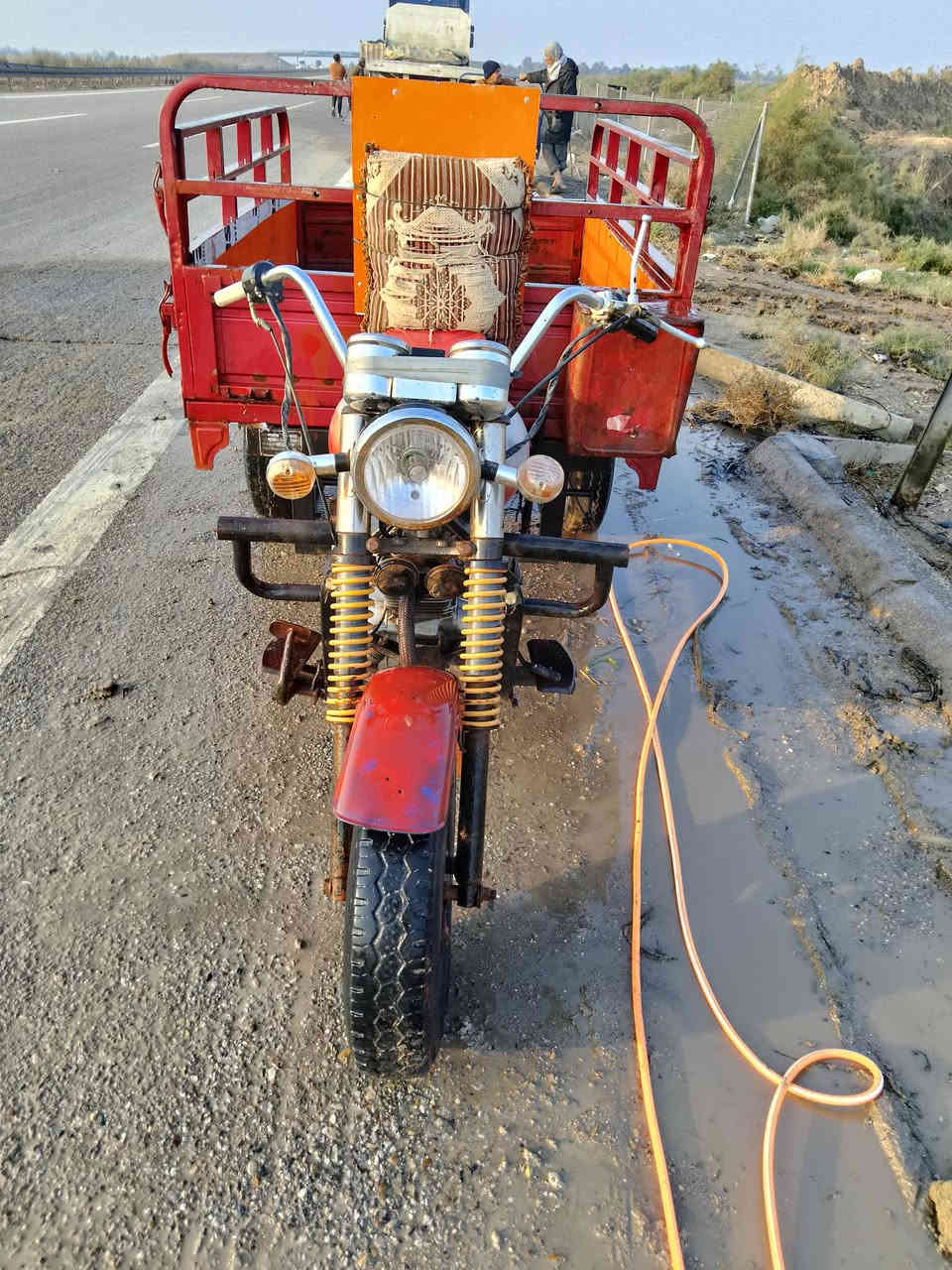 سلام عليكم  ستوته دايون 16     السعر750.بلاش متوازي علا بيعته
 كهرباهيات شغالا سلف شغال  ستوتا حيل نضيفا وراق صولي   المكان بابل شوملي  ***********
‏‪0776 985 9847‬‏
