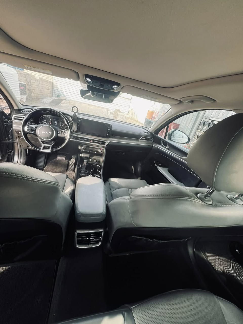 EX.     K5
موديل 22
حادث البنيد فقط بدون ايرباك حته الدعاميه نفسه وبدون دواخل
مكينة 1600 تيربو
رقم اربيل اريد تحويل او وكاله
فول السيارة للاخير
5 كامرات 
كشنات جلد تدفئه وتبريد
كشنات خزن
سستم صوت
كراسي كهرباء
شاحن لاسلكي
بنراما
وبعد بيها هواي مواصفات ما يحتاج اذكرهن
مراوس بجارجر 
مكاني نجف

‭0783 832 4260‬
