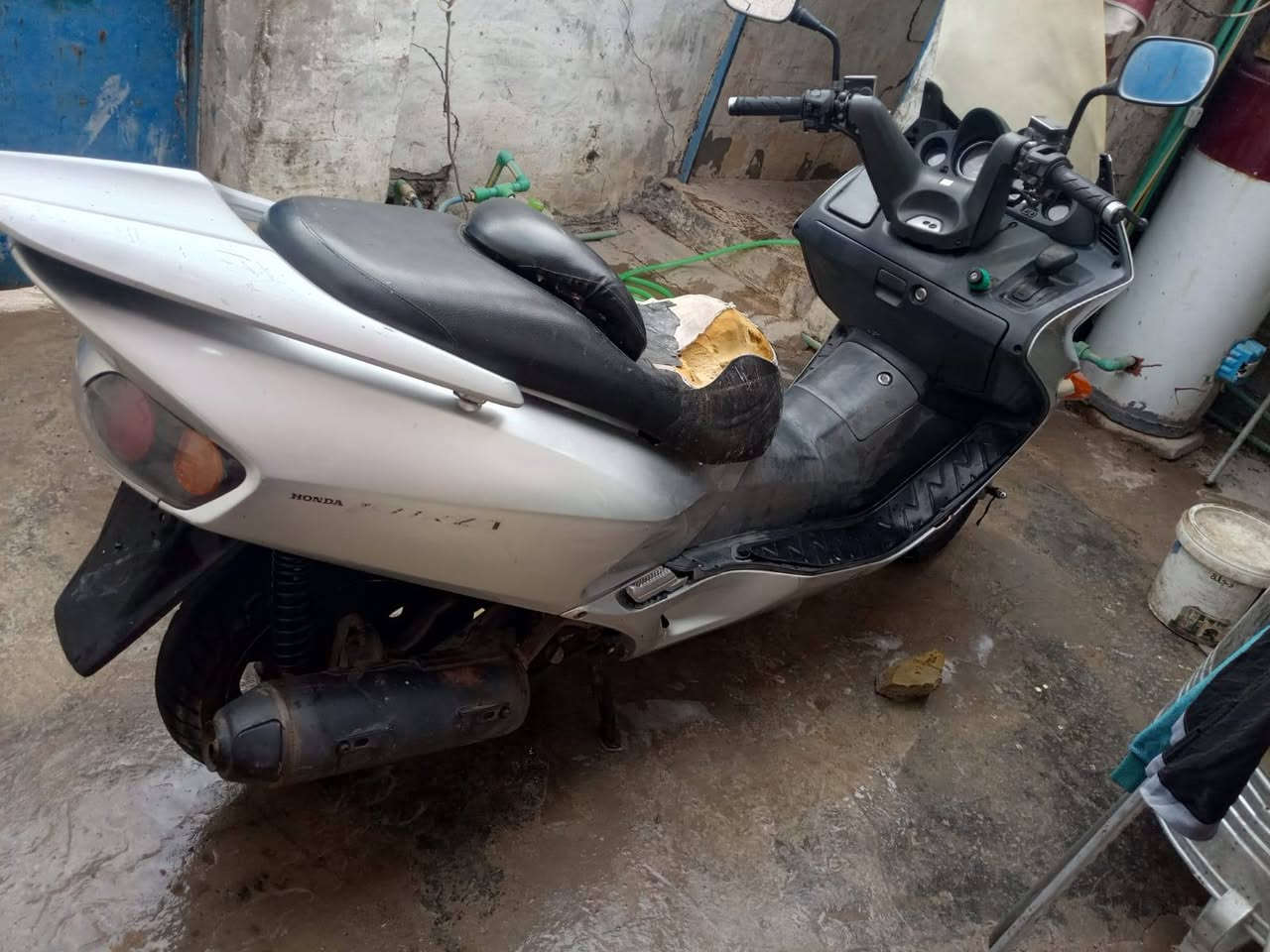 دراجه فورزا 06 السعر 600 و50 عنواني بغداد مدينه الصدر مكينه خير من الله مجفته مره واحده منطقه الحميديه الشراي يتصل علىا
***********
