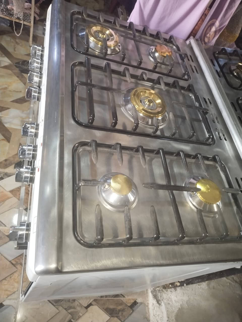 طباخ للبيع مكان طوز خرماتو حي عصرية قرب مدرسه سفين رقم/***********
