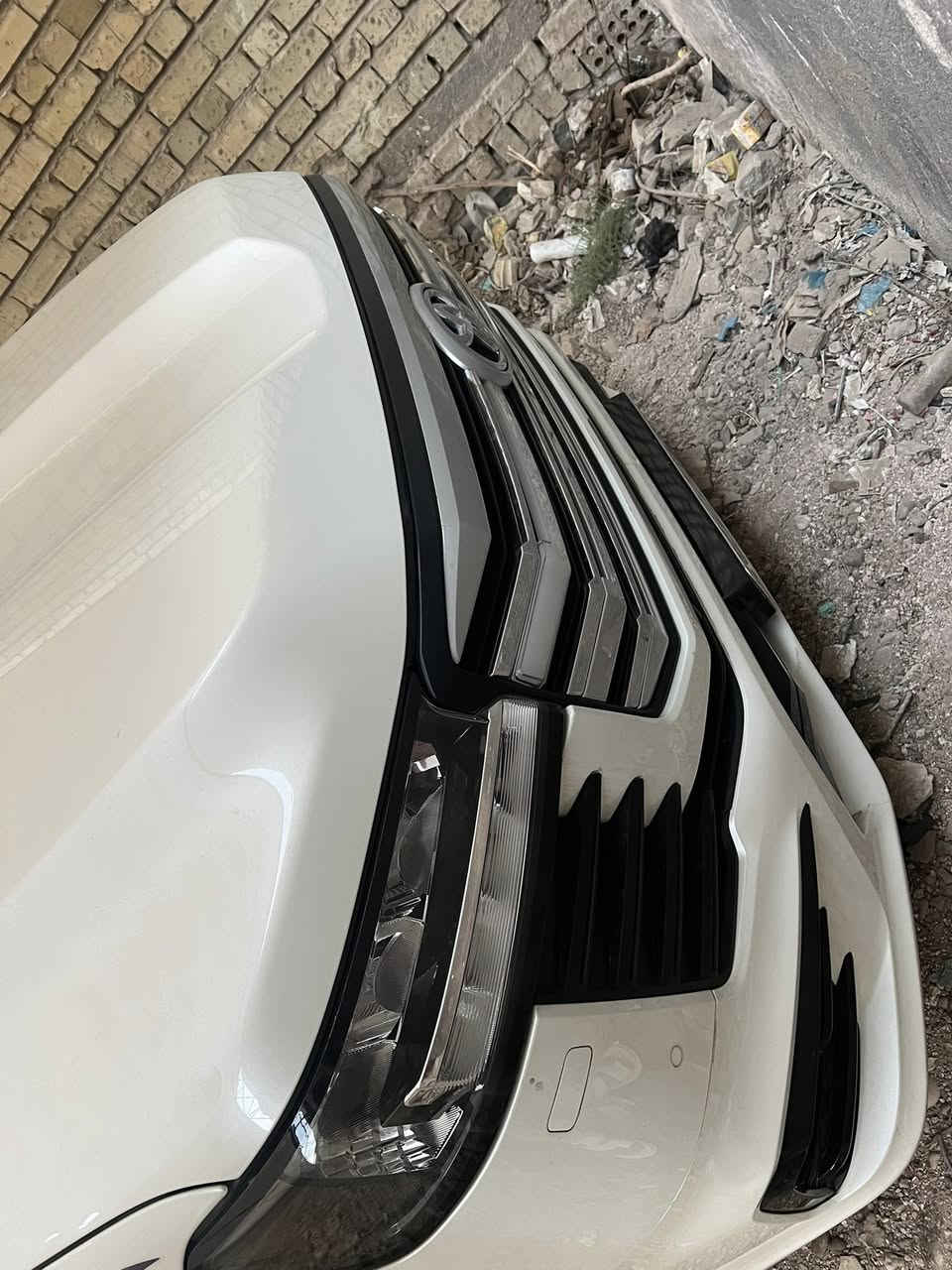 GXR لمتد
موديل 23 
ماشية 21
ساز
مكفولة عدا طلقة واكعة عالبنيد ممبينه
مغلفة السيارة كلش جديدة 
رقم بغداد ب69و700
مكاني بغداد الدورة 
***********
