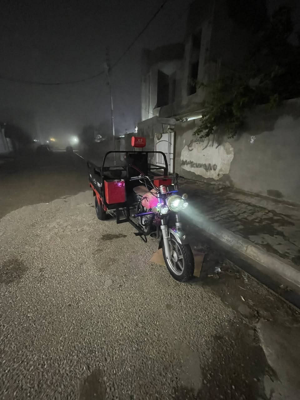 سلام عليكم ستوته للبيع 2019ستوته نضيفه لا بيه لحيم ولاشي المحرك شكو ابداخله كله جديد فقط الكشر محرك ما امبدل السعر مليون1000 وبيه مجال للاستفسار ***********
