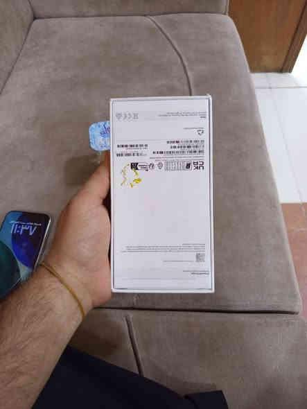 لبيع ايفون ١٦برو ماكس / بطاريه ٩٨ /جهاز جديد /
ما داخل صيانه /شخط ما بيه / ذاكره ٢٥٦ /نموذج m/ وتر بروف 
كامل ملحقات / كارتون /كيبل شحن / لاسق / كفر سعر مليون ٣٧٥ وبيه مجال بسيط عنوان البصره معقل ساعه شراي يتصل ***********
