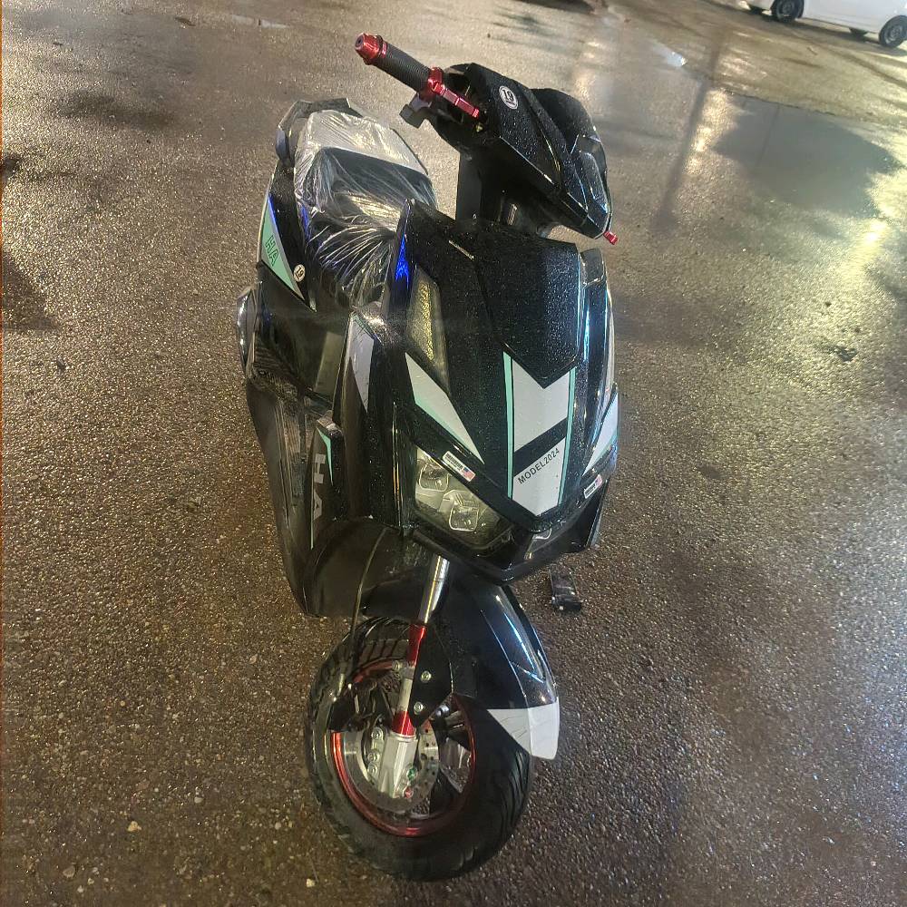 دراجه شحن جديدة بطاريات عدد 6 جدد عالي ناصي نضام بك R اشاير بصمه قفل من سرقه كله شغاله كهربائياتة تجي تفصح وتشوف بعينك 