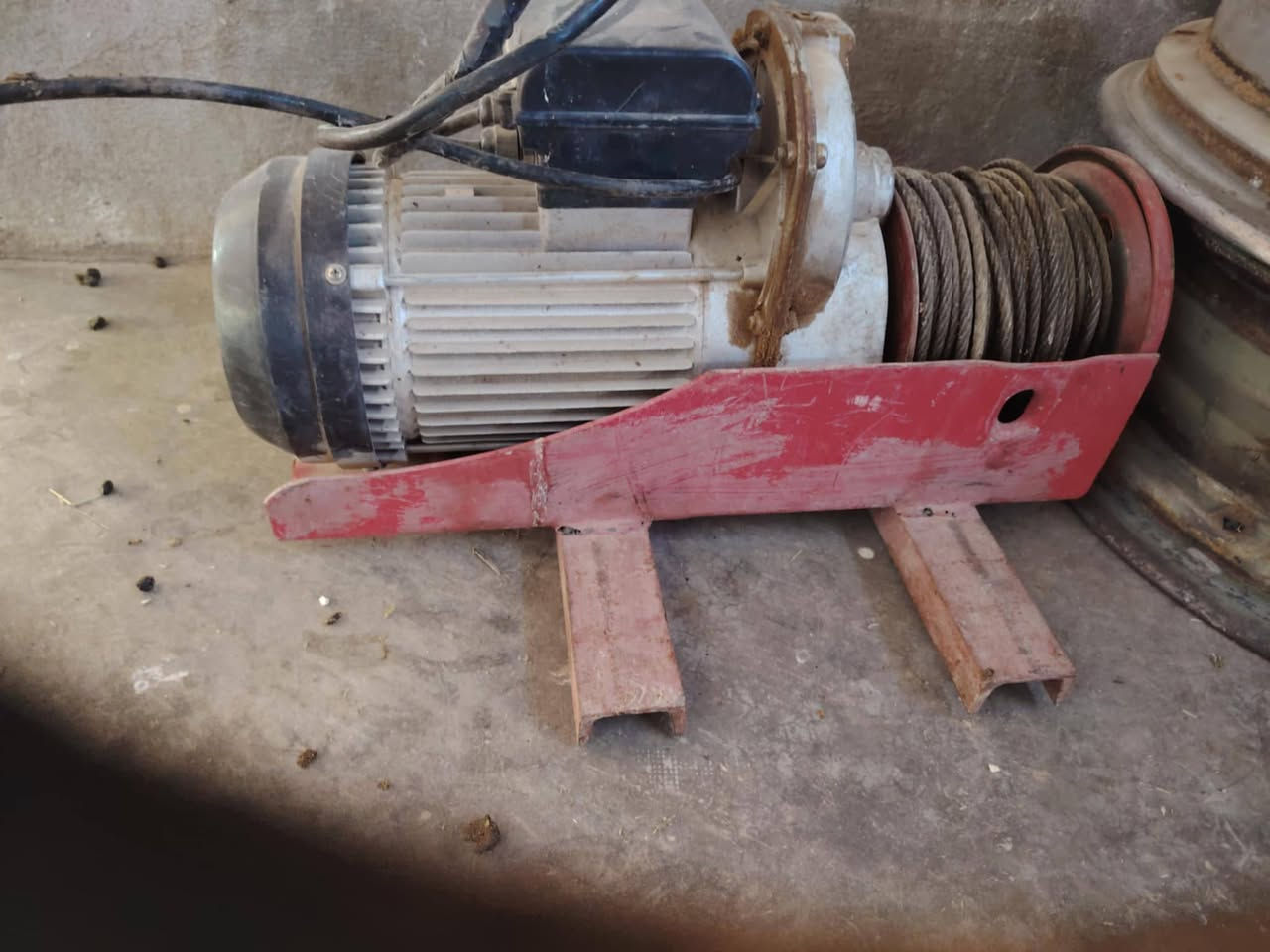 مەسعەدی  بیر 35مەتر درۆپی ئەسلی لەگەڵ یەک تەنێکو دووسەت کیلۆییە بەشەرت ئەیدەم شوێن کەلار  ڕزگاری ***********
