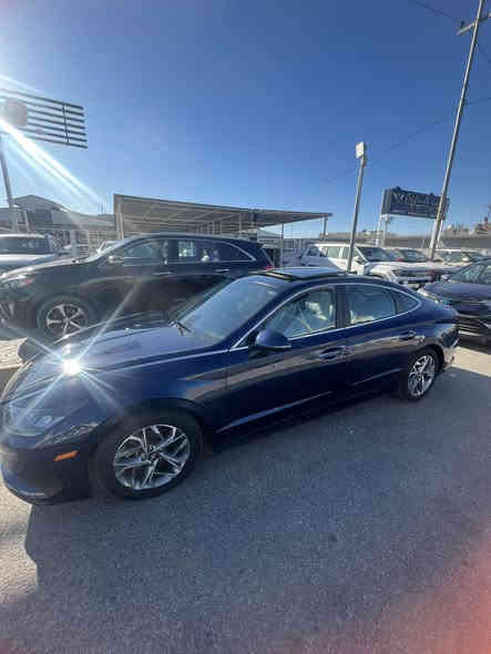 السلام عليكم سوناتا 22 فول مواصفات بانوراما رقم بغداد معوقين وكاله عامه. حادث خفيف بين بابين راجعات نفسهن  ماشيه 74 ميل سياره جاهزه جديده. سعر مال بيع 165 وسهله شويه بيها.     لتواصل. واتساب او اتصل ***********
