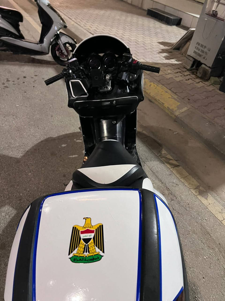 سلام عليكم
فورسه 06 دراجه خير من الله 
مكفوله شلعه ومعدل فول  الهاتف ***********
مكان دراجه ديالى جلولاء
