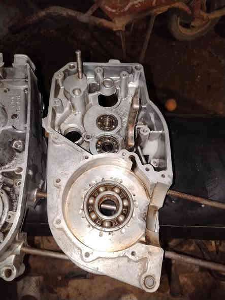 طبكات ٨٨ ألماني نظيف مابيهن شي لبيع توصيل موجود *********** بيه واتساب
