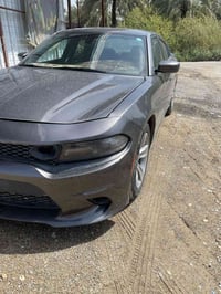 للبيع  جارجر موديل 2015  رقم بغداد حادثها موضح بالصور بيها قطع صبغ ابي...