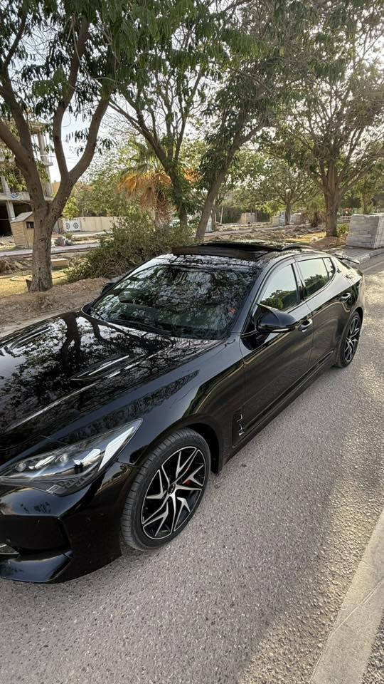 بيع او مراوس
السعر ١٧٤

🚗 للبيع – كيا ستينجر 2023 فول مواصفات  

🔹 الموديل: 2023 (آخر إصدار)  

🔹 الفئة: GT-Line فل كامل  

🔹 المحرك: 2.5 تيربو – 4 سلندر  +عطاس تيربو

ماشيه 81

🔹 القوة: حوالي 300 حصان  

🔹 الرقم: بغداد  

🔹 الموقع: كربلاء المقدسة  

***********

✨ المواصفات:  

✔ سقف بانوراما  

✔ بصمة أبواب + تشغيل بصمة  

✔ تبريد ثنائي (دبل زون)  

✔ نظام Auto Hold  

✔ مرايا شفط + شاير  

✔ نظام ترحيب (إضاءة الأبواب + شاشات)  

✔ مقاعد جلد (حضن) كهرباء + تدفئة  

✔ كاميرا خلفية + حساسات  

✔ حساس أمطار  

✔ شاشة كبيرة  

✔ رادار أمامي وخلفي  

✔ شاحن لاسلكي  

رادار جانبي

تشغيل عن بعد

سايد بريد بصمة

خمس انضمة قيادة

حساسات خلفيه 

كشنات كهرباء السايق +الصدر

شاشه كبيره ابل كار بلي +اندرويد اوتو

ويل ١٨ +فجوج برمبو

سبايدر خلفي ابو اللد وي السكن والبريك

✔ نظام صوتي Harman Kardon – 15 سماعة  

كير at ٨سرعات

🛠 الحالة:  

✔ مكفولة (محرك + كير)  

- باب الراكب ربع صبغ  

- بنيد مصبوغ  

صدر امامي خلفي جديد

تبريد ثلج قطعتين 

📞

تعديل في الشاصي فقط بدون كص او لحيم
