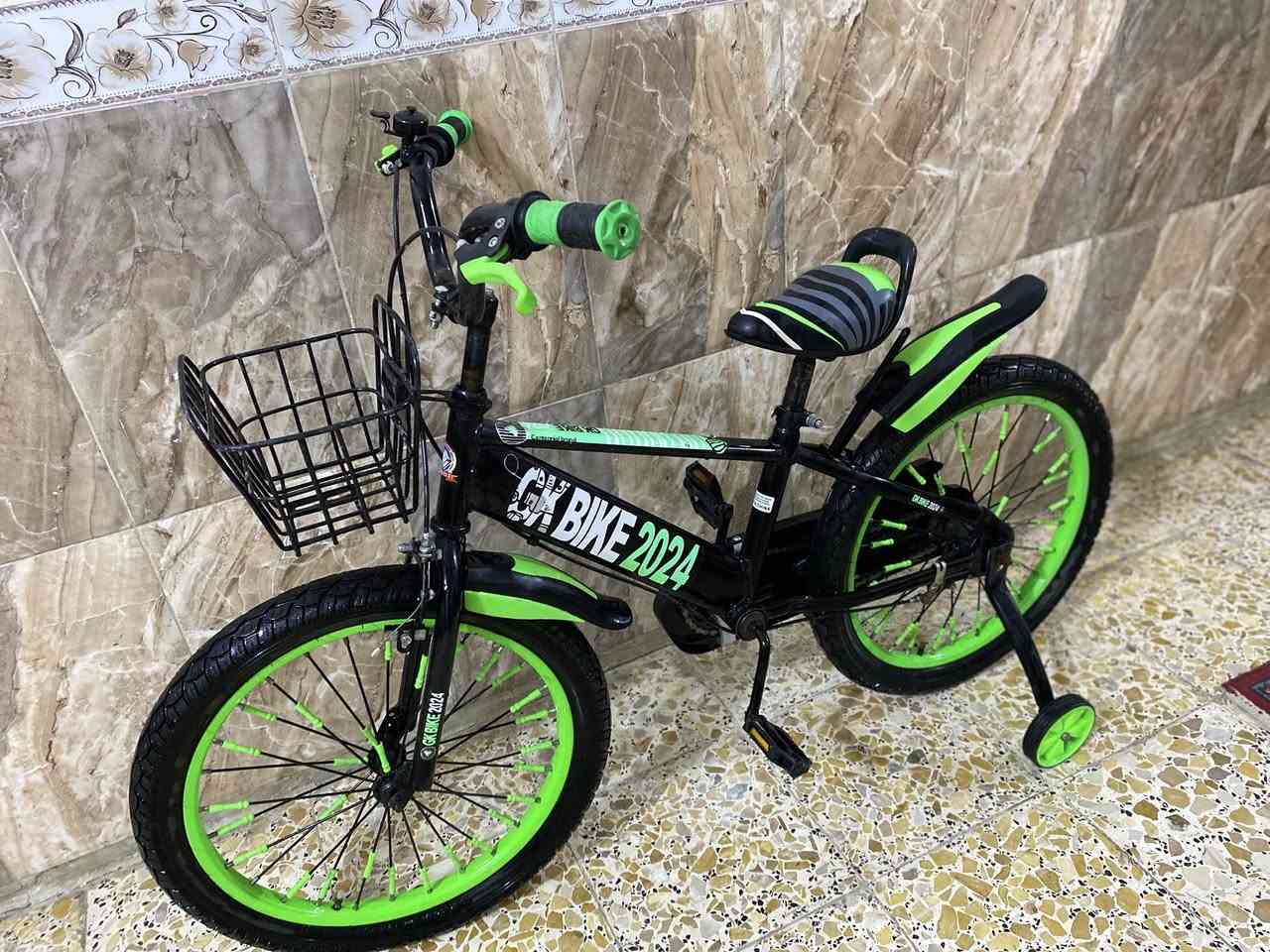 بيسكل حجم 20  نضيف مستعمل اسبوعين وكامل ماعوزه اي شي مكاني قطاع 28 شراي اتصل ***********
