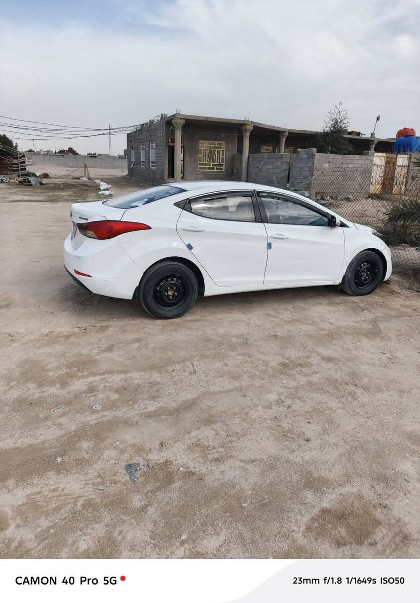 ابيع مستعجل الانتره2014 خليجي

مكفوله من الضربه بيها صبغ رشات اثر تكشير 
محرك 1600 دوش وكير كفاله
حداديه جديده
تبريد ثلج 
موصفاتها 
كامره خلفيه 
شاشة بلادي
تحكمات جهتين 
اشاير بالمري 
تخم ويل جديد 
تخم تاير جديد
السياره بسمي
سعرها (93)
مكانها البصره الزبير 
رقمي ***********
