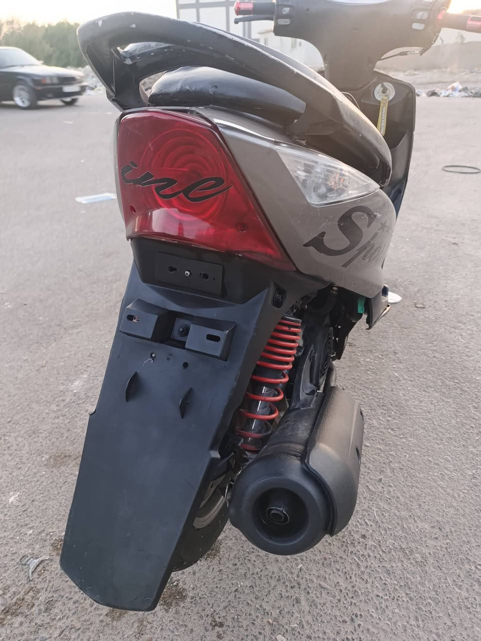 سلام عليكم ماكس ثعلب gtr  كابراتر شغاله سلف كهرباء كله شغاله اشاير سلف لايت بك لايت سكن كيج البارزين شغال كيل متر شغال دشبول كله شغال زوج تايرات المكينه لا نضوح ولاتبخير ولا تنقيص ناعمه المكينه ابغداد حي العامل السعر 300بيه مجال ***********
