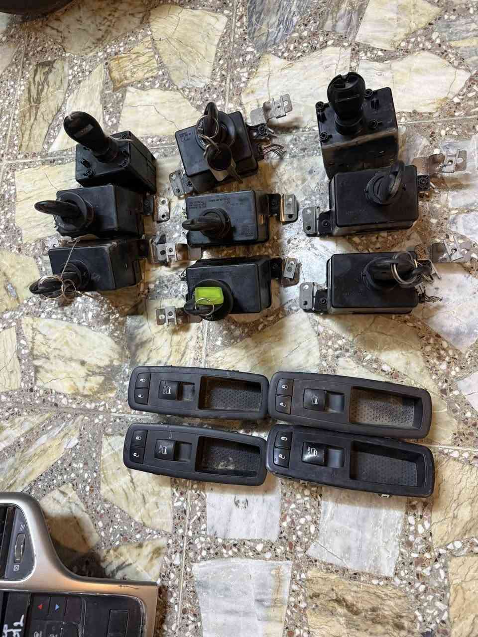 السلام عليكم📣📣📣📣💥💥💥💥❤️❤️❤️❤️
تم بعون الله وصول محركات دوج وجيب جميع لاحجام والموديلات 3600 و24000 3800 3300مع كيرات وادوات صدر والعقول وقواعد فيوزات دكم جام جوزات تشغيل شريط استيران لوحات التبريد كمبريسرات كهربائيات  بفظل الله كلشي متوفر💥💥💥
عنوانه الطالبيه مقابل لاستداره الثانيه يساراا محلات المولى🌹🌹
الفرع الثانيه شارع الظلال بعد تقاطع النهضه شركه الوهران🌺🌺
متواجدين بالفرعين باذان الله حتى يوم الجمعه👍👍
من الساعه 8:00 صباحا الى 5:00 عصرااا⏰⏰⏰
الجمعه من 9:00 صباحا الى 2:00 ظهراا⏰⏰
توجود ورشه للصيانه🛠️⚒️🔨🪛🛠️⚒️
توجد خدمه للتوصيل جميع المناطق والمحافظات🚕🚖🏍️🏎️
 للاستفسار ***********☎️☎️☎️
او مراسلتنا ماسنجر 🟥
او واتساب🟩
الله يحفظكم ويعمر حلالكم يارب🤲🤲
