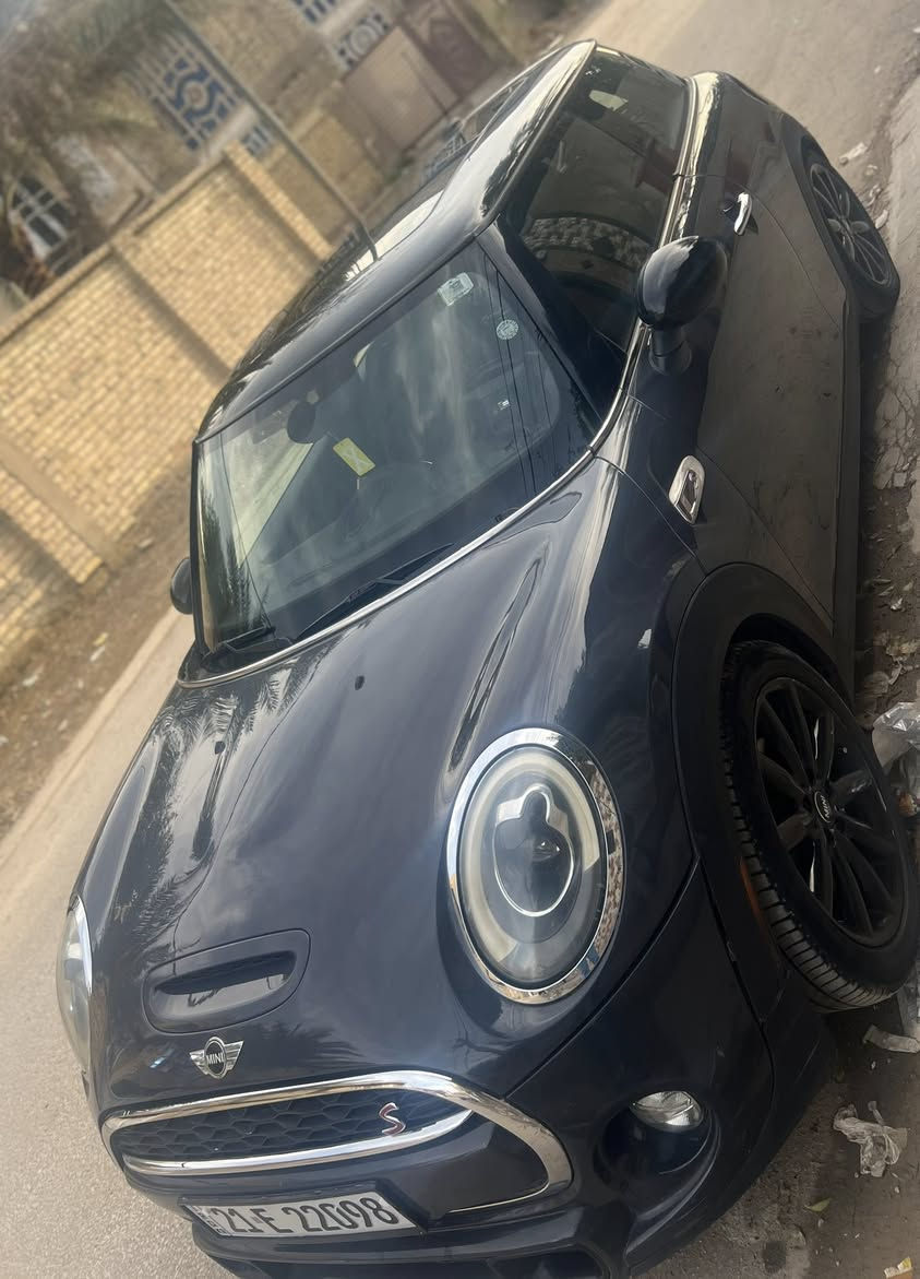 مني كوبر 2015 S  مكينة 4 سلندر  2000 تون بور تيربو
ماشيه حاليا 125 الف كيلو متر  السيارة جاهزه من كل النواحي 

ضايفلهه شاشه اضافيه للكامرة  السياره لونين رصاصي  وسقف اسود 

فتحة سقف  تدفئه بالكشنات  السياره بابين  مثل مموضح بالصور 

حادثهه موضع بالصور 

هزه جديده سنوية باسمي 

مكانهه بغداد منصور 
***********
