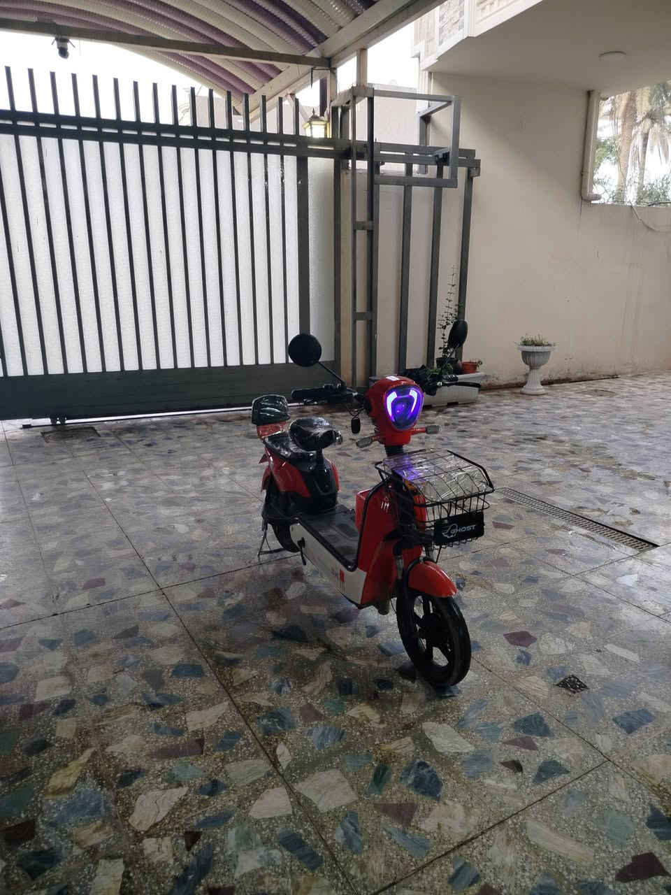 السلام عليكم دراجة للبيع بعد هي جديده فيها بس بطاريات ضعيفه السعر 265 وبي مجال مكاني بغداد الراشديه استفسار***********
