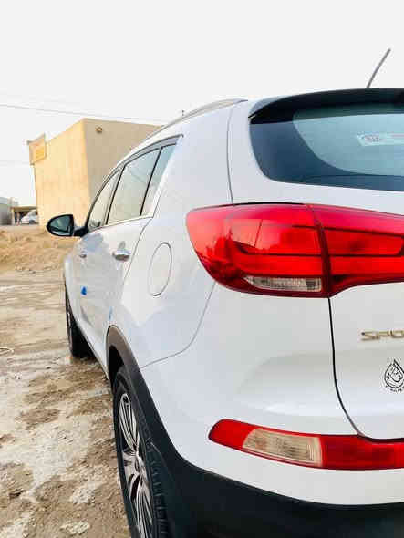 ألسلام عليكم كيا سبورتج للبيع 2016 خليجي السياره مكفوله كفاله عامه 
سياره جديده بمعنه الكلمه احته كتلوكات شركه موجوده 
مواصفات 
حساس خلفي 
كروز سرعة تحكم استيرن جهتين
مري شفط 
اشاير بالمري
ويل كروم 
كامره بالمرايا 
محرك 2400 دوش 
ماشيه 120حقيقي 
120 دك جرص 
مكينه وكير مكفولات وضع شركه 
حداديه 100٪100
سياره بأسمي رقم ذي قار 
السعر170 وبيها مجال
الاستفسار ‏‪
***********
‏
