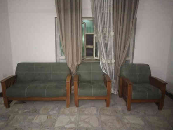 .رجاء توصل على واتساب ***********
