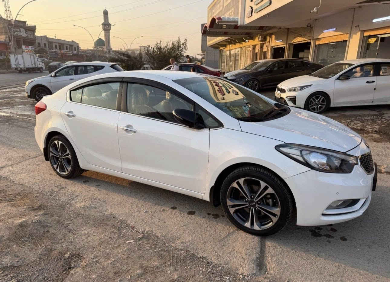 موصل حي البلديات
سلام عليكم

سيراتوا ٢٠١٤ خليجي كلين بدون صبغ ٥ ويل كب تبريد قطعتين تحكمات ستيرن شفتات ستيرن فول مواصفات عدا الفتحة السعر ١٢٥ 
للاستفسار اتصال ع الرقم 
***********
