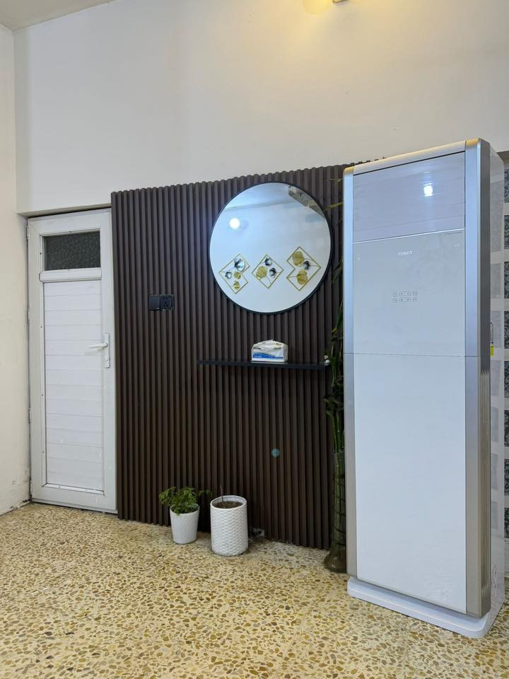 بيت للبيع المساحة ١٥٠ متر طابق واحد ام نجم شارع النائب حيدر الفوادي للتواصل ***********
