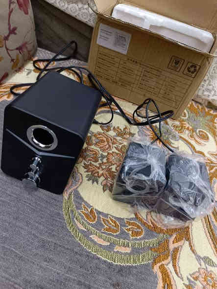 سبيكر مدري ساوند بار المهم بهل شكل جديد وشغال بالنايلون بعده سعره 10
