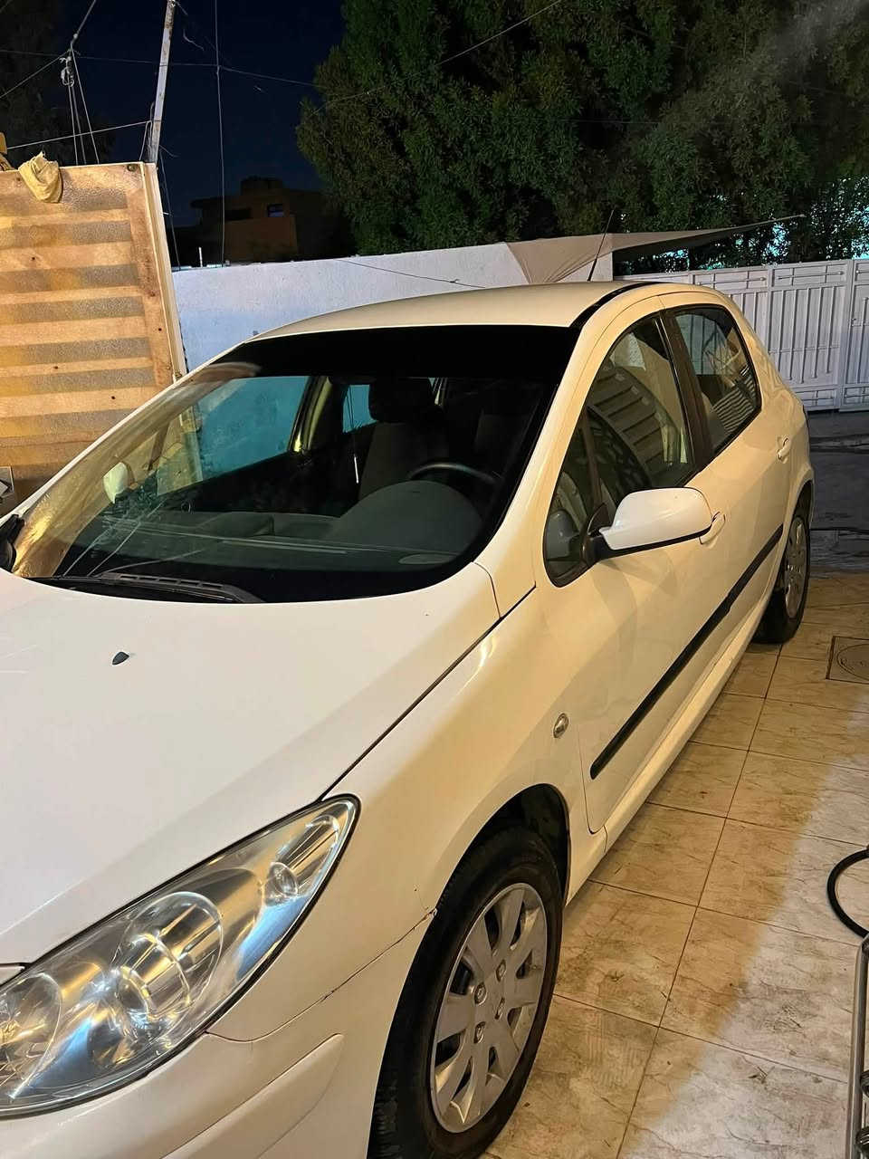 بيجو 307 فرنسي 2006 سياره كامله كير محرك تبريد  مابيها ضرر بيها الجاملغ الخلفي نص صبغ والدواسات بيهن شويه معجون السعر 59 مكاني بغداد غزاليه ***********
