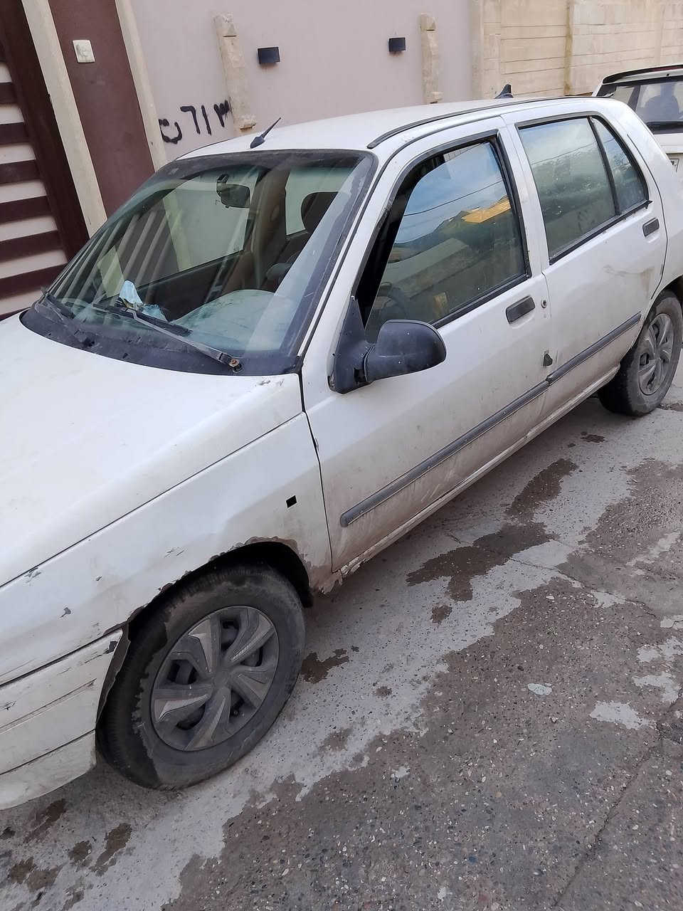 سلام عليكم سياره رينو كليو محرك 14 رقم جديد شرط تحويل سعر 15$ وبيها مجال الطيبين  وتفاصيل أتصل على رقم ***********
