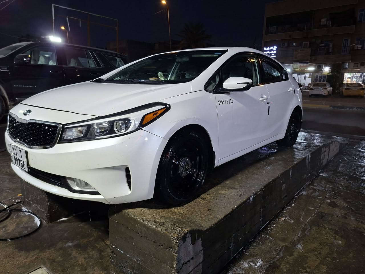 سلام عليكم فورتي 17 أمريكي محرك دوش الفين مكان السياره بغداد ***********
