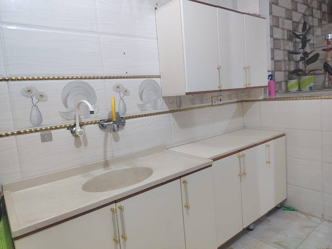 سلام عليكم للبيع كاونتر mdf جديد نظيف جداً أستعمال قليل متر وعشرين مع ملحق وسنك مرمر نفس القياس النوع الثقيل مو السوكي رايده ب225 وبي مجال بسيط مكاني كربلاء سيد أسماعيل ***********
