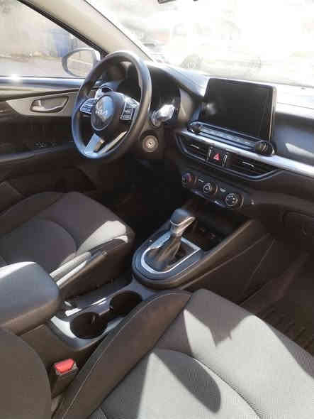 السلام عليكم
كيا فورتي 2023 ماشيه 40 الف نظيفه جدا محرك ٢٠٠٠ دوش فول تحكم ستيرن رادار امامي وجانبي توقف ذاتي ثلاث وضعيات قياده كامره دواره تحديد مسار
بصمات عدد ٢ تخم تاير
الكتلوكات بيها
هزه وسنويه جديد بسمي رقم بغداد انكليزي
السعر ١٥٥
*********** مكاني بغداد
