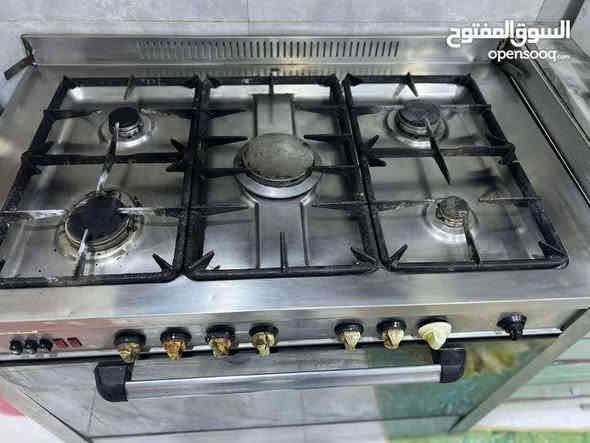 طباخ وفرن ٥ عيون ايطالي الاصلي
سعر ٢٠٠ الف
زبير شارع المعارض
***********
