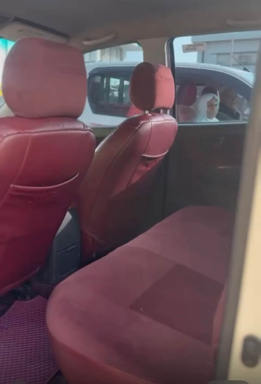 تويتا هايلوكس 
مؤديل٢٠١٢ تؤماتيكه سحودى شاسى ١٩
سياره كه كه سبوغى نيه ٤-٥ جى تحديله مه كينه ى كرايته وه به س بى حيبه سه نه وى تازه يه به ناوى خؤمه موافه قه ى جام ره شى له كه له زور توندو تؤله بى مه سره فه سحرى ١٨٨ ورقه و مه جال 
ره قه م /*********** سحرى پارجه ره شه كه زور هه رزانه أربيل, العراق
