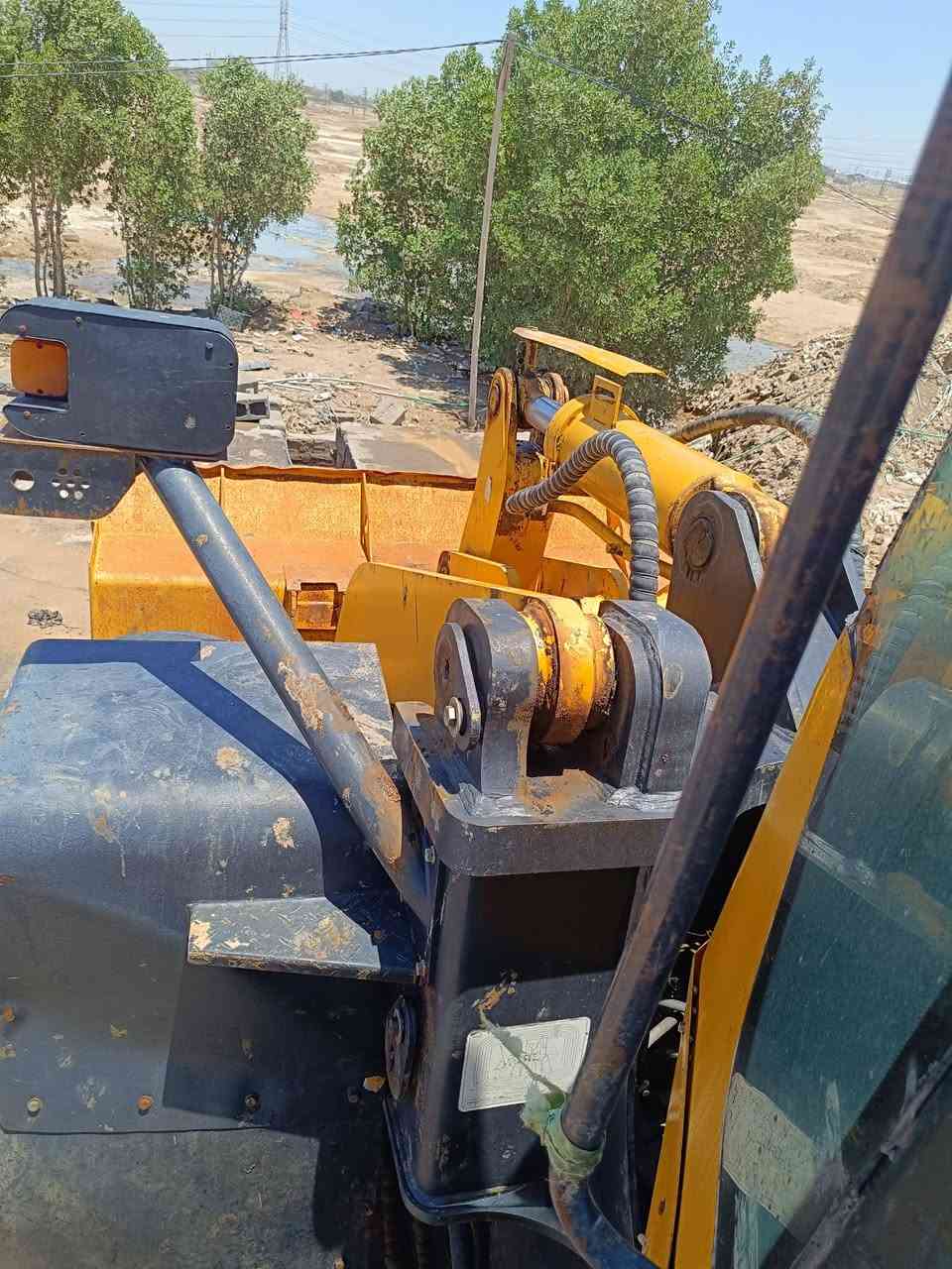 سلام عليكم شفل للبيع جاهز للعمل موديل 2015رقم جديد انكليزي  ميسان    حجم 56  دخول جديد  محرك اشتاير امجفت جديد  علا وضع. شريكه ***********.    ***********
