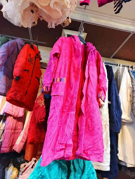 السبت ✨
وصلنا برنص أطفال  درجه اولى💥  برنص بيبي إلى عمر محير جميع الأحجام متوفره العنوان موصل حي سومر مقابل عمر الكيكي أهلآ وسهلآ بل جميع👇
للأستفسار***********
واتساب ***********
