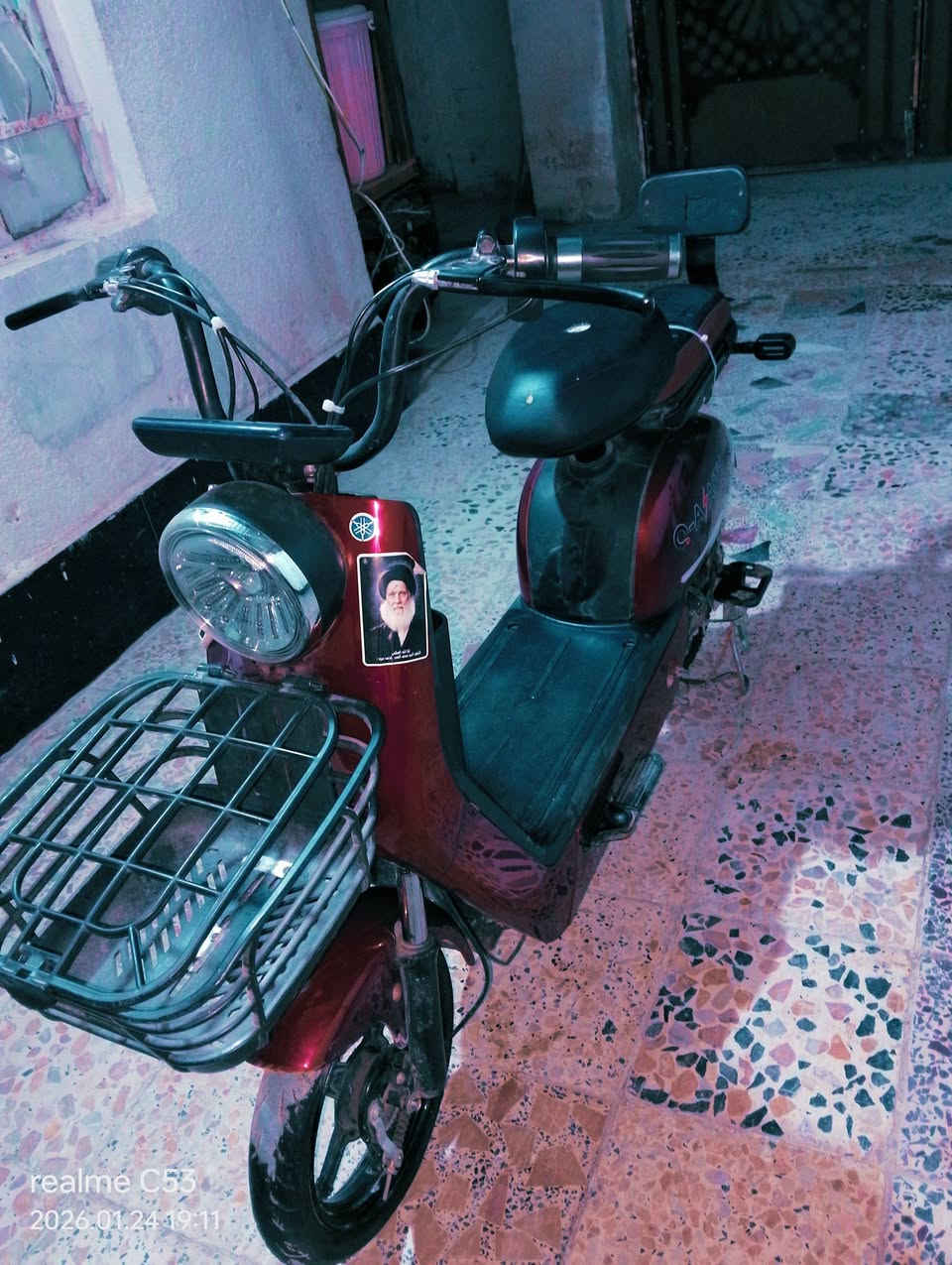 سلام عليكم دراجه شحن للبيع السعر 200وبيه مجال رقمي *********** بس واتساب
