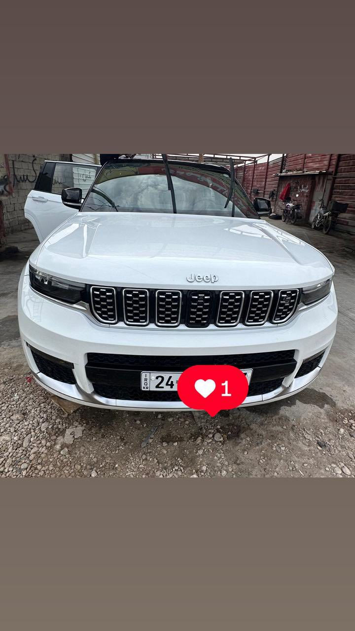 سومت ابيض موديل ٢٣
٧ راكب
بدون حادث
رقم الشاصي / 
‏1C4RJJEG3P8706777
ماشيه 37mi
رقم دهوك جديد وهزه جديده  وباسمي
مكان السياره /بغداد 
السعر/٣٨٠وبي مجال قليل 
للتواصل /***********
