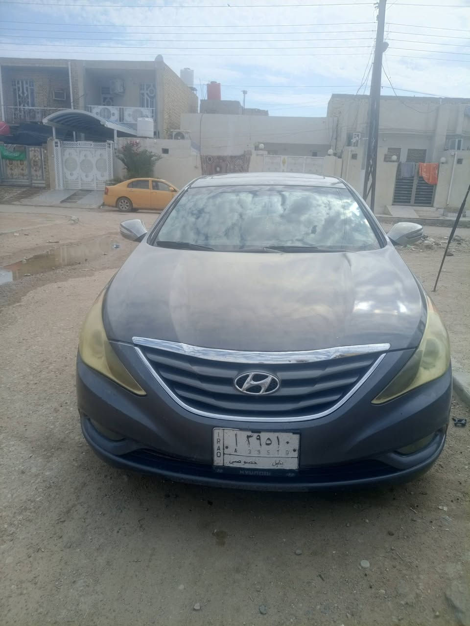 سوناتا للبيع موديل 11 سونار موجود بصور سياره جديده كير محرك تخم تايرات مكان السياره العماره ‏‪***********‬‏
