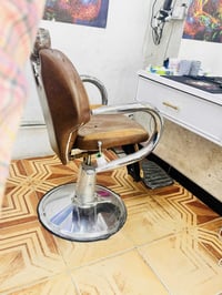 كرسي حلاقة • شغال • محاويل حي الشهداء