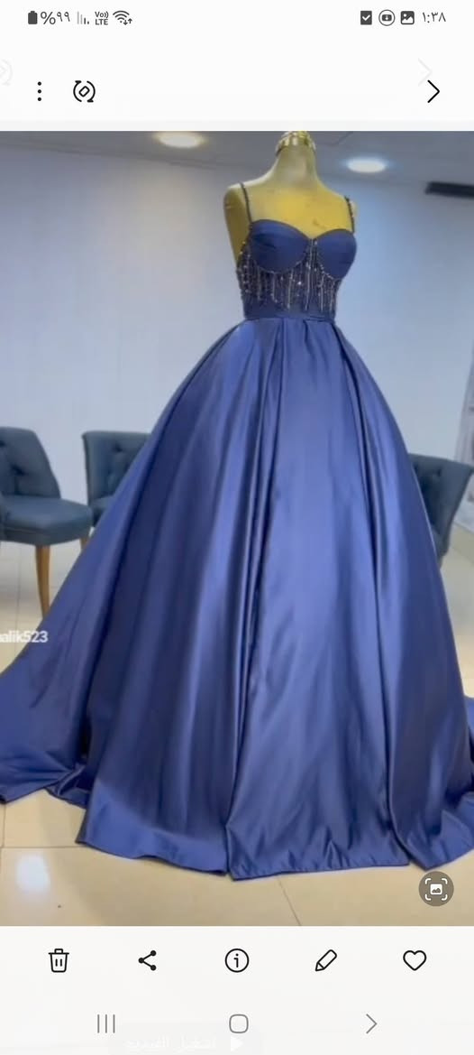 السلام عليكم 
لبيع بدلات الزفاف والألوان 
سعر ع 25 
توصيل موجود جميع محافظات 
واتساب/***********
