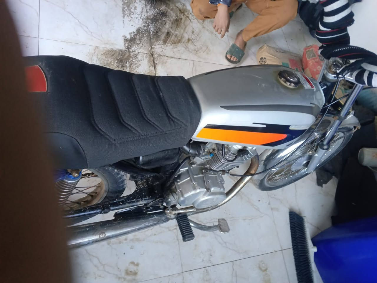 السلام عليكم دراجه نامه للبيع دراجه نشطه حلوه ونضيفه ومكينه بس مبدل ولفات دراجه كلك ادوات السعر 400وبيها مجال بسيط المكان البصرة ابو الخصيب ***********
