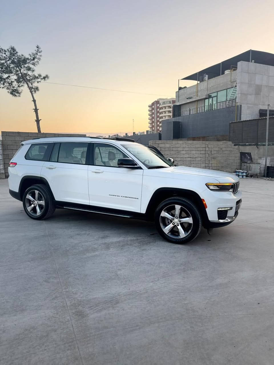 ‎جێب  گراند چیرۆکی2022 

بۆ زانینی نرخ 
لایکی پەیج بکە و کۆمێت بکە نرخت پێدەگات 

‎سفری شەریکەی هارلم 
‎لمیتد تەنها ٥٠ هەزار رۆشتوە

سەیارەکە لە سلێمانییە 

ژمارەی خاوەنی
 ***********
_______________

Jeep Grand Cherokee 2022

لمعرفة السعر
سوّ لايك للصفحة وعلّق حتى يوصلك السعر

نسخة شركة هارلم
Limited، ماشية فقط 50 ألف

السيارة موجودة في السليمانية

رقم المالك:
***********
